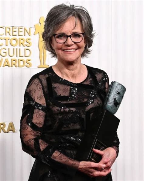 sally field gestorben.